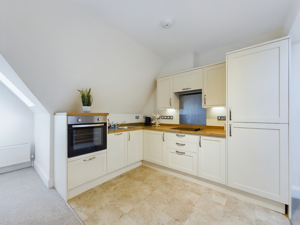 2 bed apartment for sale in Church Street, Warnham, Horsham  - Property Image 2