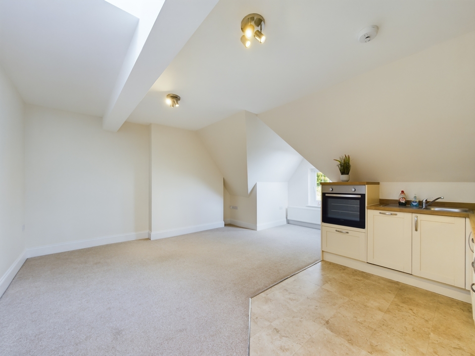 2 bed apartment for sale in Church Street, Warnham, Horsham  - Property Image 4
