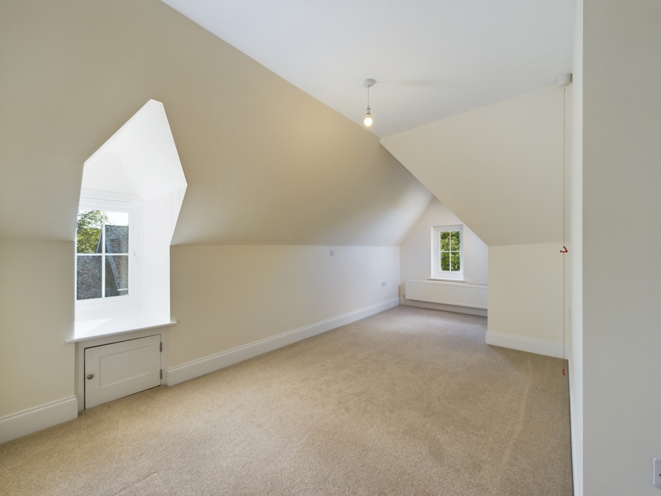 2 bed apartment for sale in Church Street, Warnham, Horsham  - Property Image 6