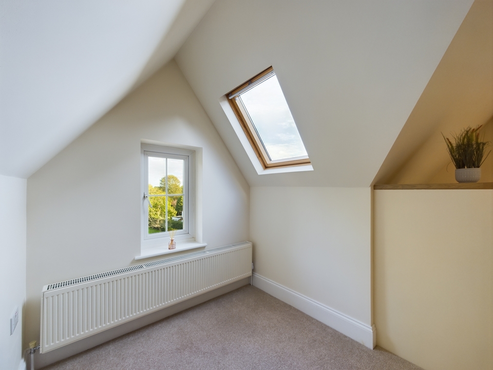 2 bed apartment for sale in Church Street, Warnham, Horsham  - Property Image 11