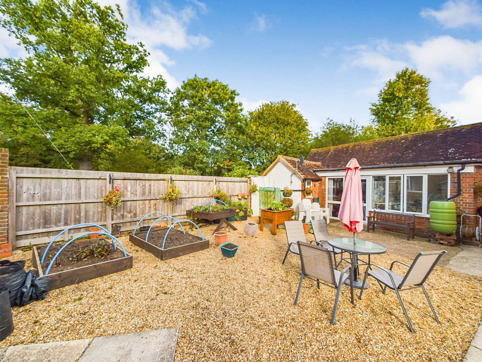 2 bed apartment for sale in Church Street, Warnham, Horsham  - Property Image 14