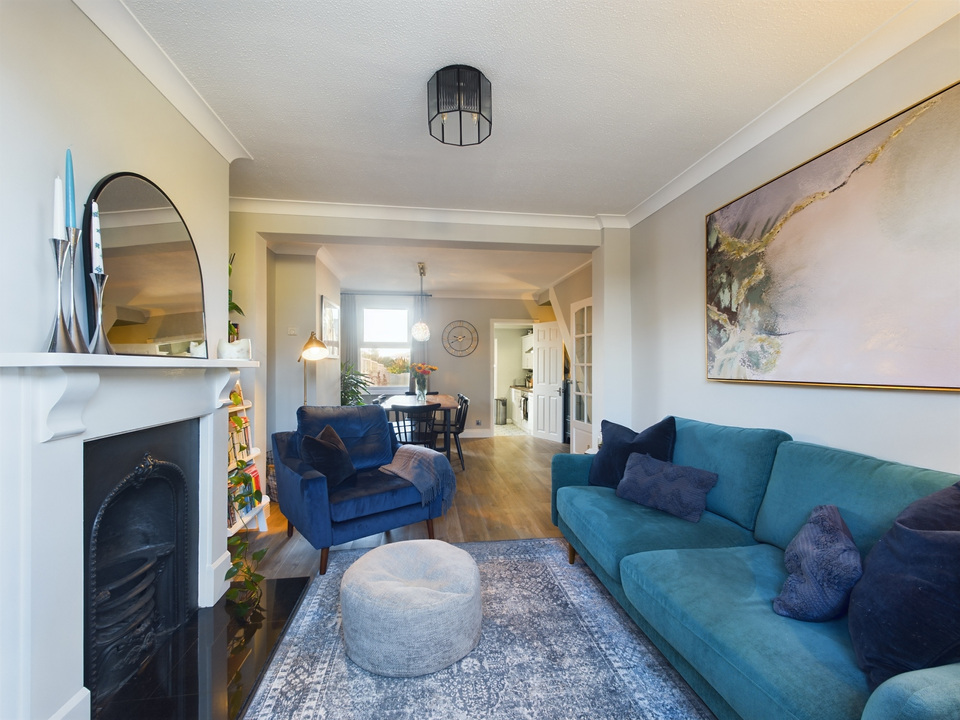 3 bed terraced house for sale in Oakhill Road, Horsham  - Property Image 5