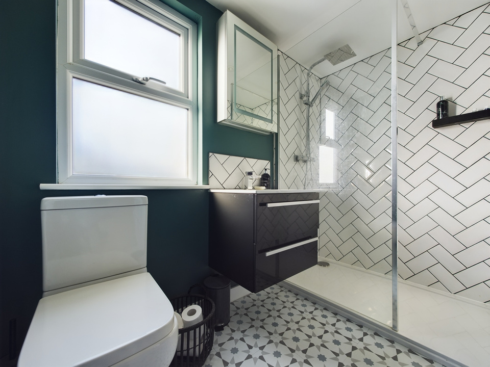 3 bed terraced house for sale in Oakhill Road, Horsham  - Property Image 11