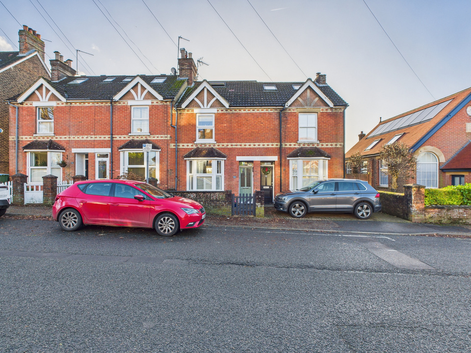 3 bed terraced house for sale in Oakhill Road, Horsham  - Property Image 14