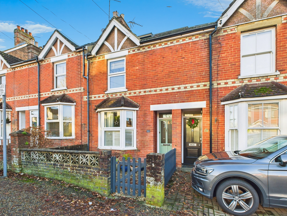 3 bed terraced house for sale in Oakhill Road, Horsham  - Property Image 1