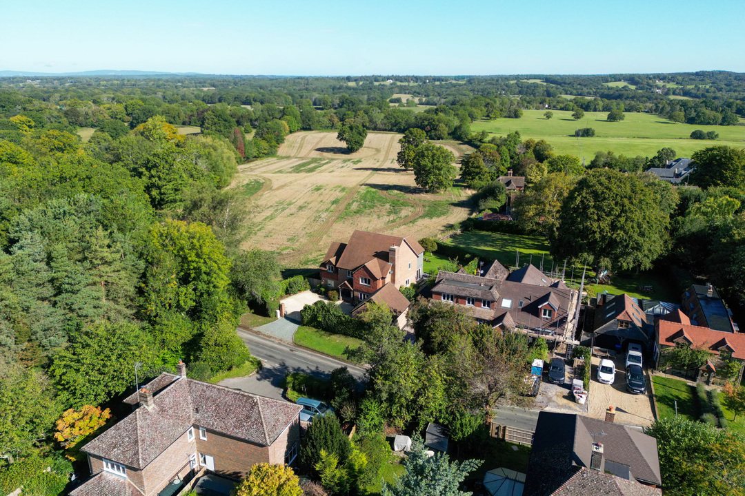 5 bed detached house for sale in Warninglid Lane, Warninglid  - Property Image 2