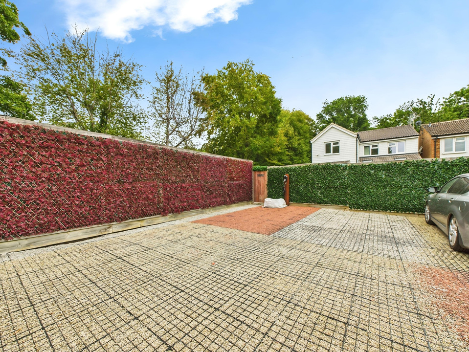 2 bed semi-detached house for sale in Timber Mill, Southwater  - Property Image 7