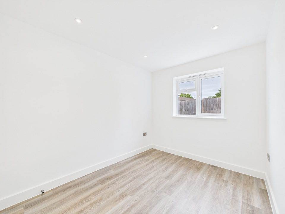 2 bed semi-detached house for sale in Timber Mill, Southwater  - Property Image 8