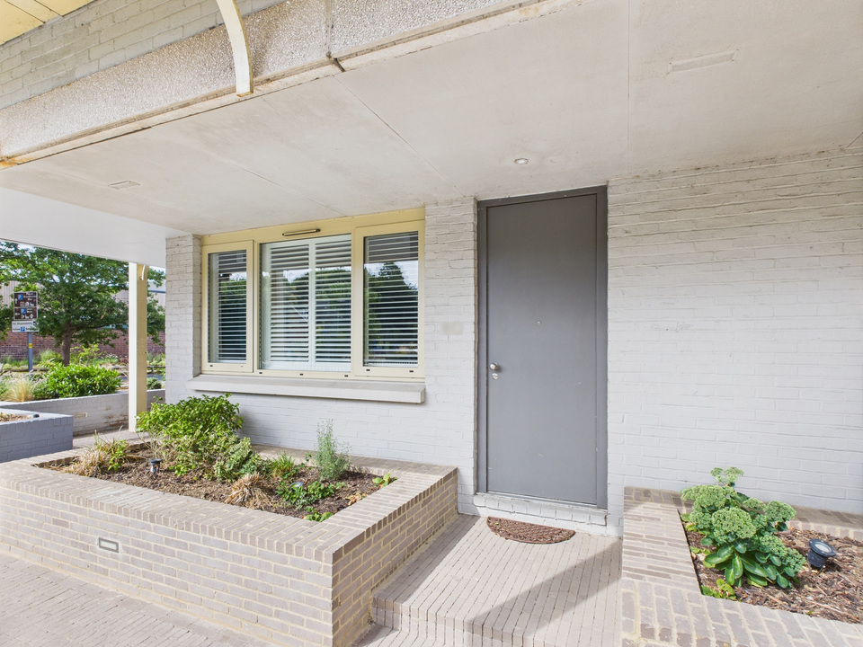 1 bed apartment for sale in Mill Bay Lane, Horsham  - Property Image 2