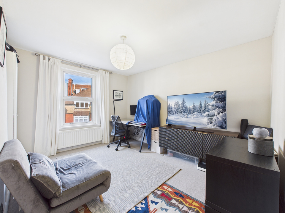 3 bed semi-detached house for sale in Denne Parade, Horsham - Property Image 6