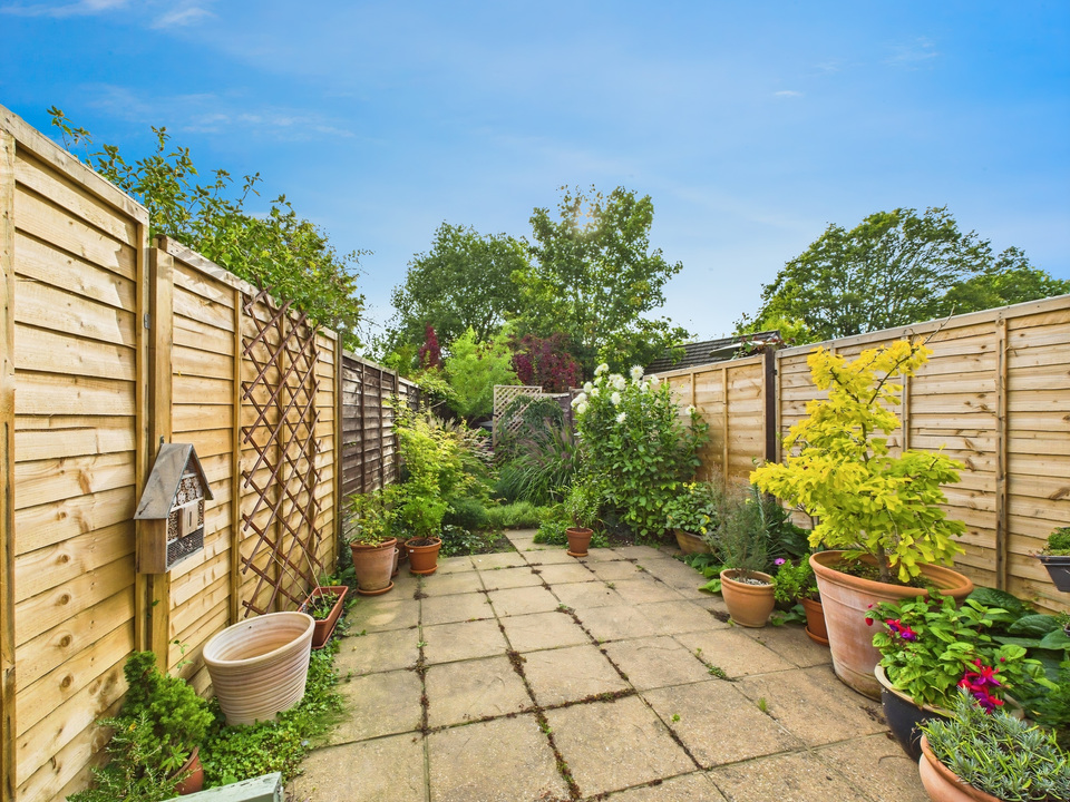 3 bed semi-detached house for sale in Denne Parade, Horsham - Property Image 10