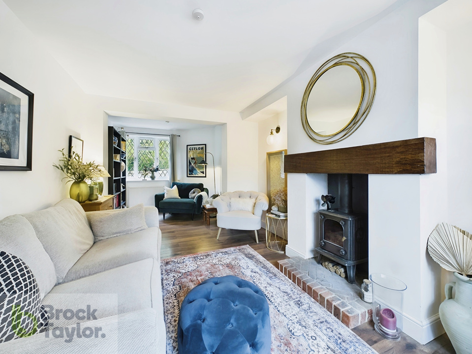 3 bed semi-detached house for sale in Coopers Wood, London Road, Handcross  - Property Image 3