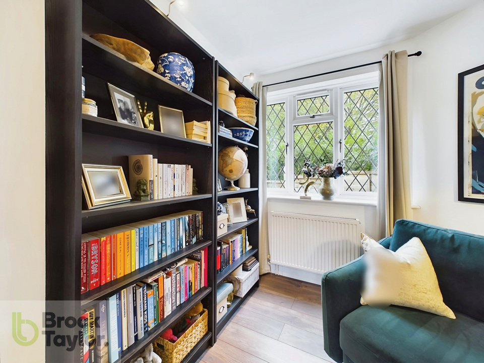 3 bed semi-detached house for sale in Coopers Wood, London Road, Handcross  - Property Image 5