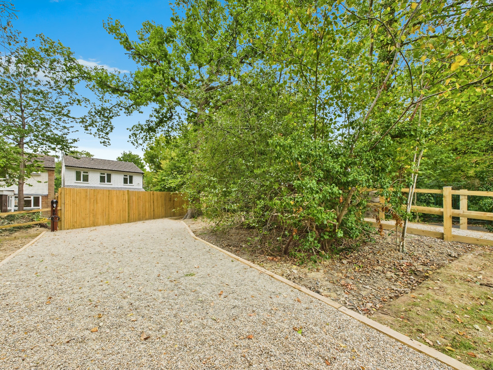 2 bed semi-detached house for sale in Timber Mill, Southwater  - Property Image 7