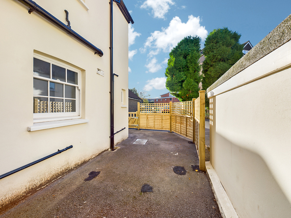 3 bed town house for sale in London Road, Horsham  - Property Image 30