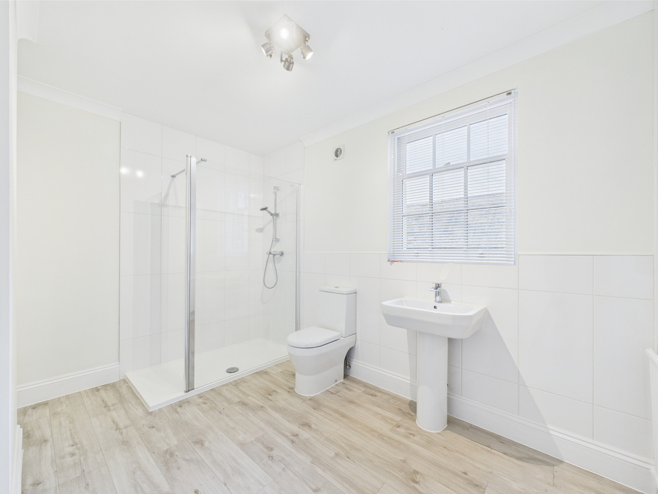 3 bed town house for sale in London Road, Horsham  - Property Image 14