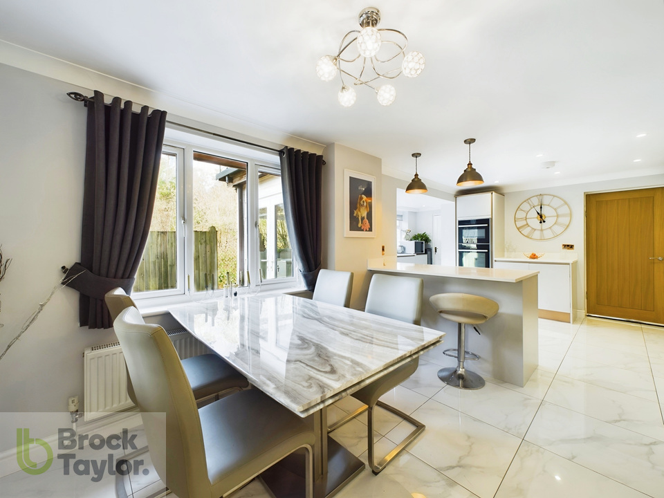 4 bed barn conversion for sale in Sunnywood Drive, Haywards Heath  - Property Image 14