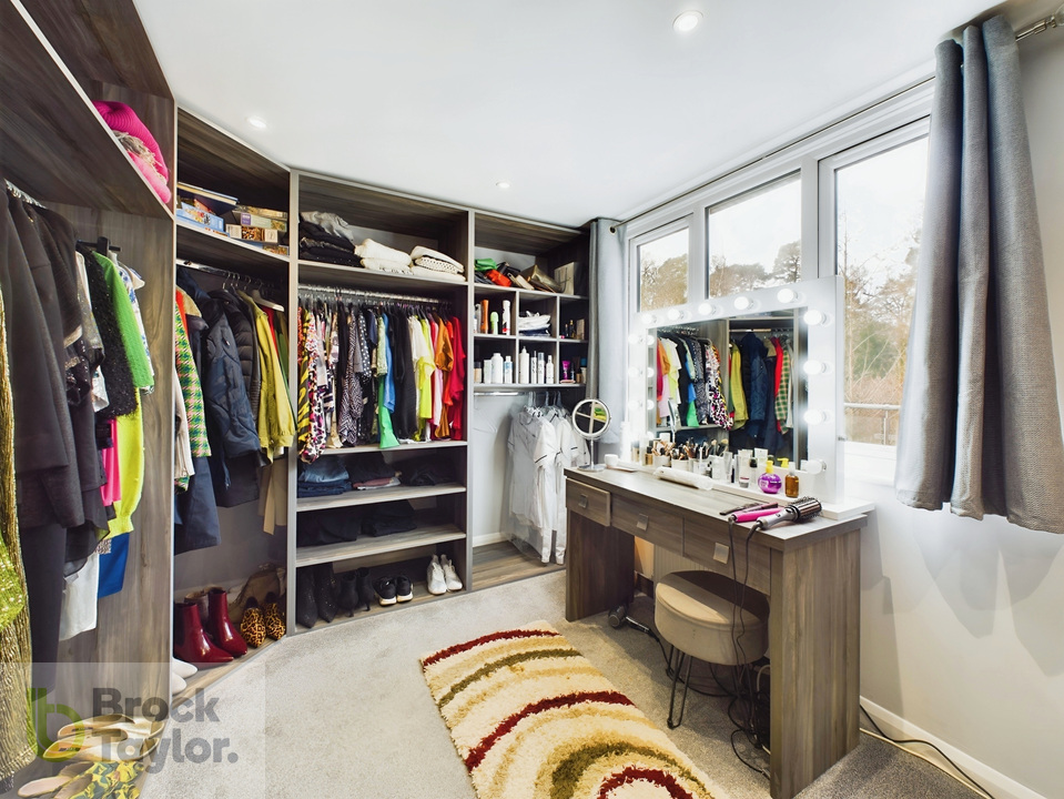 4 bed barn conversion for sale in Sunnywood Drive, Haywards Heath  - Property Image 19