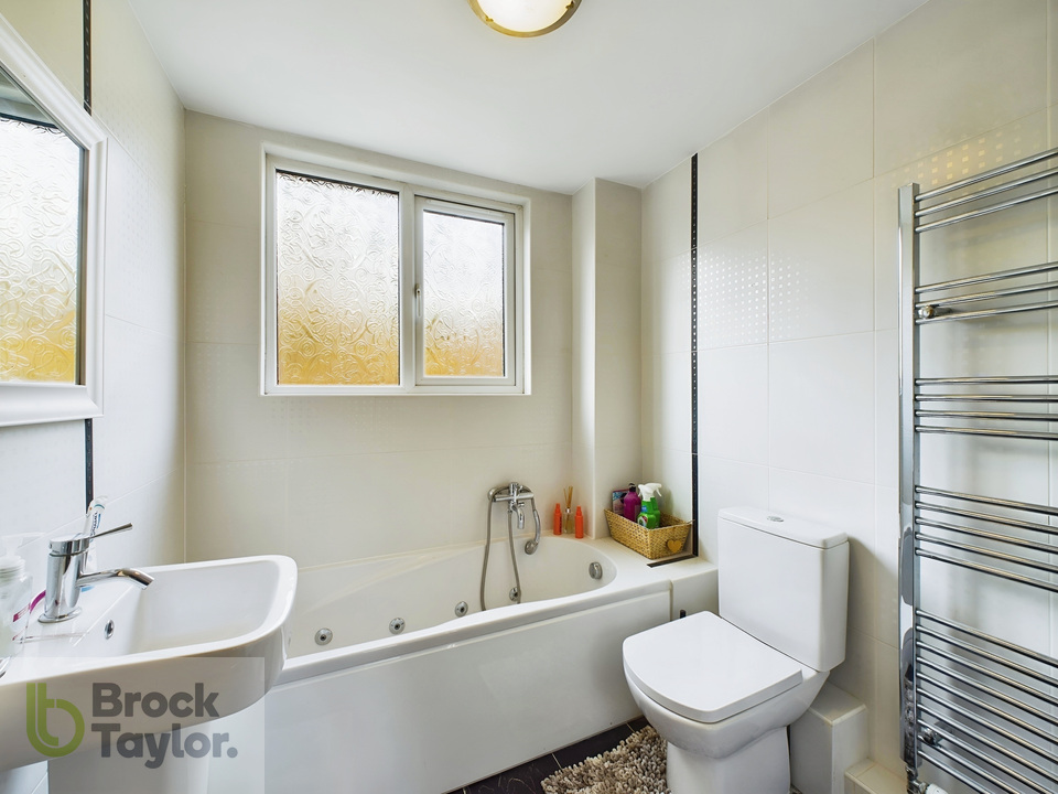 4 bed barn conversion for sale in Sunnywood Drive, Haywards Heath  - Property Image 23