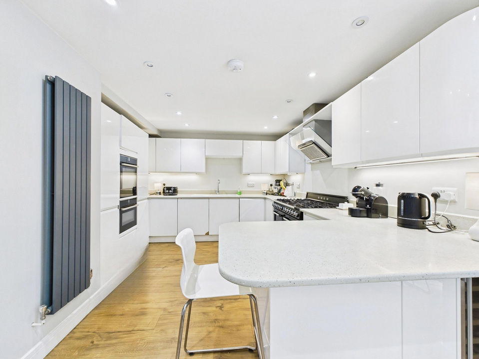 4 bed semi-detached house for sale in Oakwood, Partridge Green  - Property Image 2