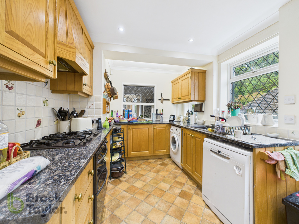 4 bed detached house for sale in Savill Road, Lindfield  - Property Image 6