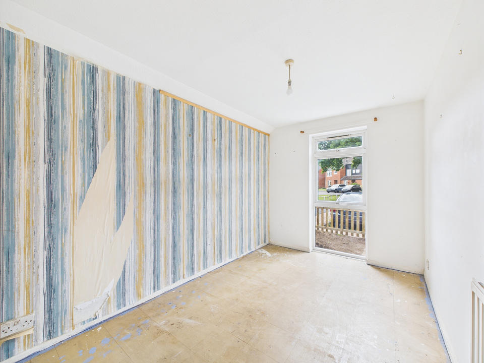 2 bed apartment for sale in Serrin Way, Horsham  - Property Image 5