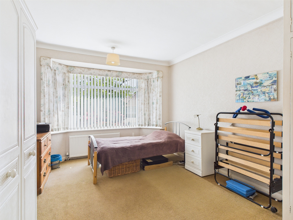 2 bed detached bungalow for sale in Agate Lane, Horsham  - Property Image 9