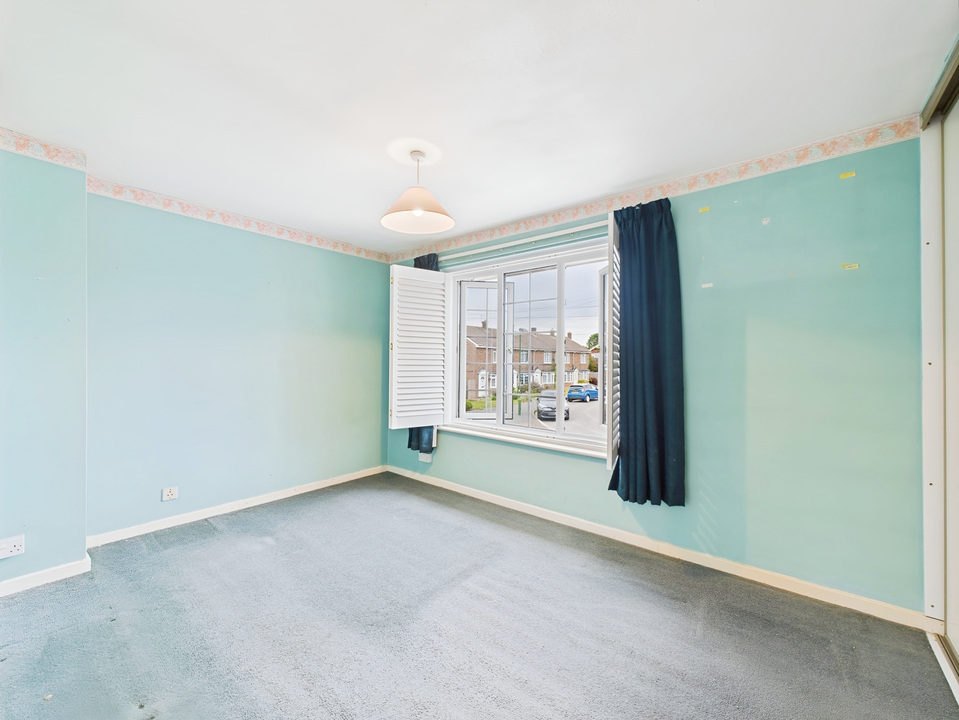 2 bed terraced house for sale in Greenfields Close, Horsham  - Property Image 13