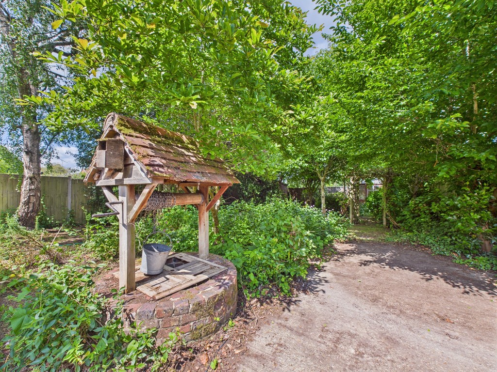 2 bed semi-detached house for sale in 86 Billingshurst Road, Broadbridge Heath, HORSHAM  - Property Image 10