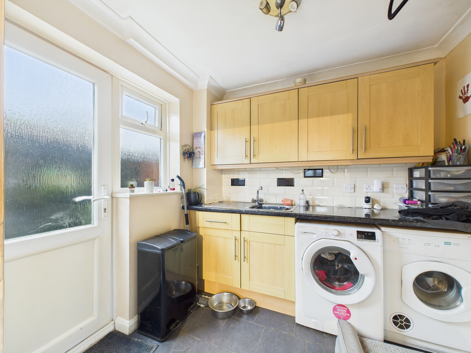 5 bed detached house for sale in Edinburgh Close, Southwater, Horsham, West Sussex  - Property Image 14