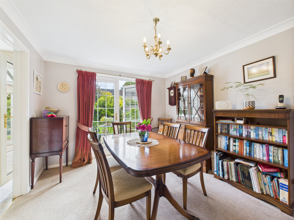 3 bed detached house for sale in Wakehurst Mews, Horsham  - Property Image 4