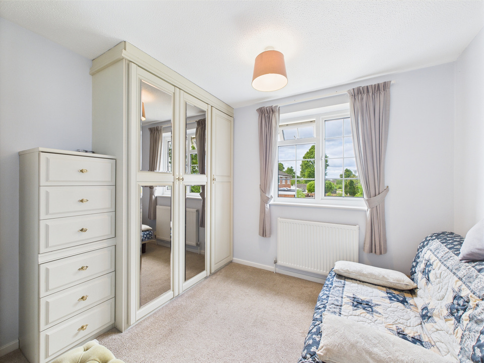 3 bed detached house for sale in Wakehurst Mews, Horsham  - Property Image 6