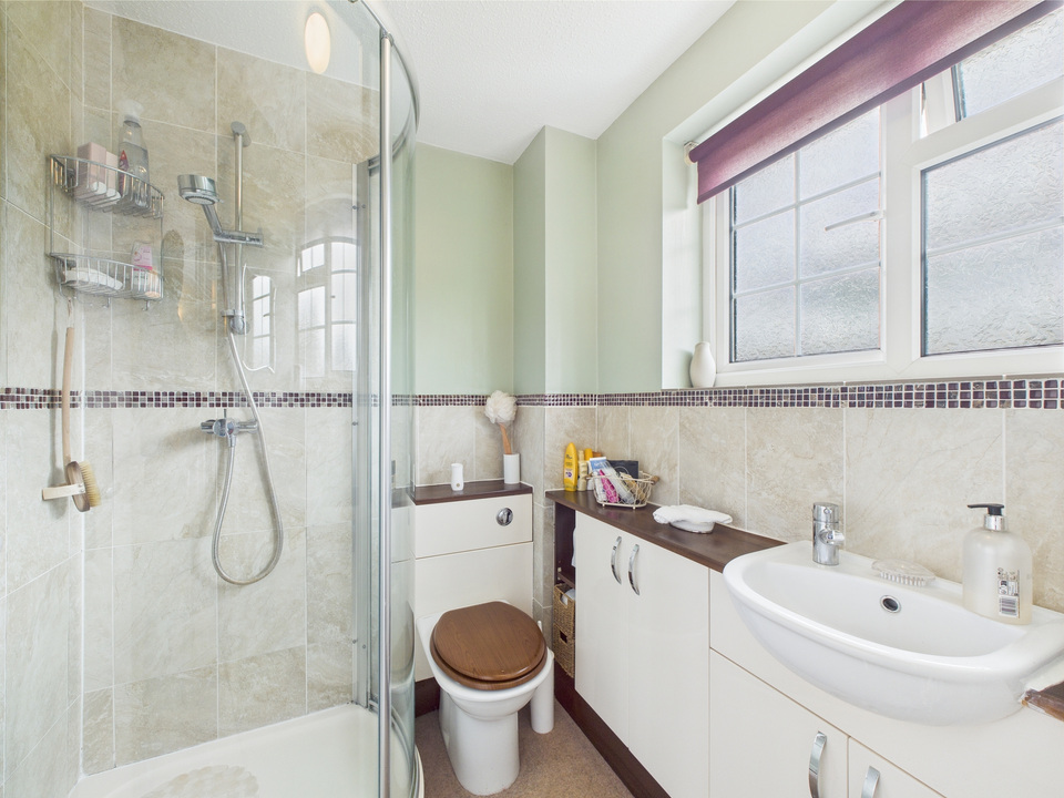 3 bed detached house for sale in Wakehurst Mews, Horsham  - Property Image 7