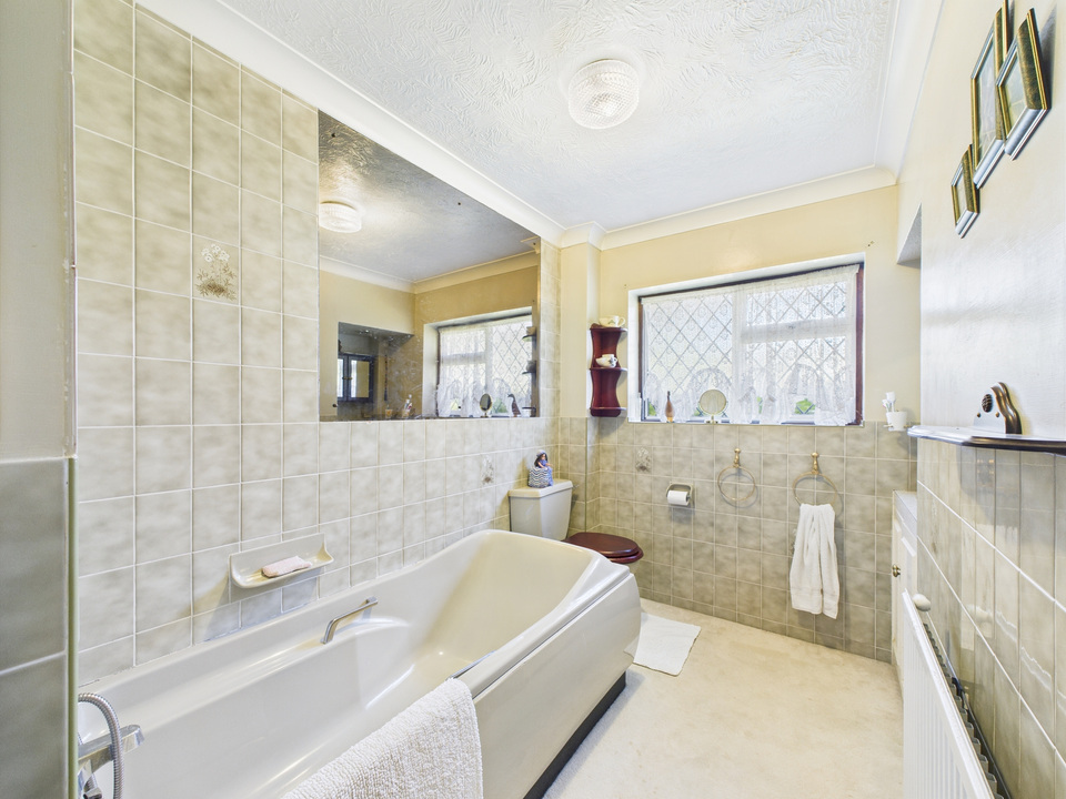 2 bed detached bungalow for sale in Church Lane, Partridge Green  - Property Image 7