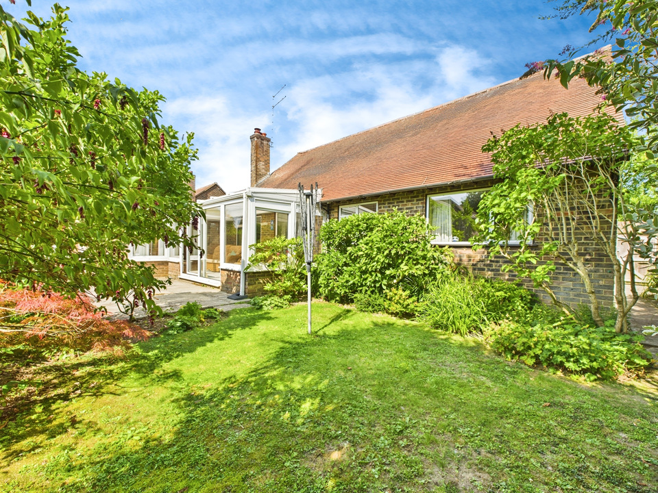 2 bed detached bungalow for sale in Church Lane, Partridge Green  - Property Image 10