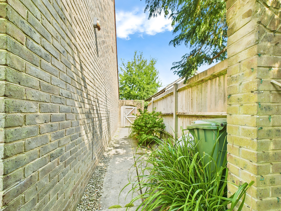 2 bed detached bungalow for sale in Church Lane, Partridge Green  - Property Image 17