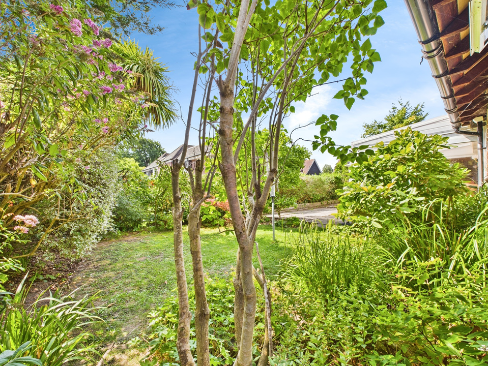 2 bed detached bungalow for sale in Church Lane, Partridge Green  - Property Image 18