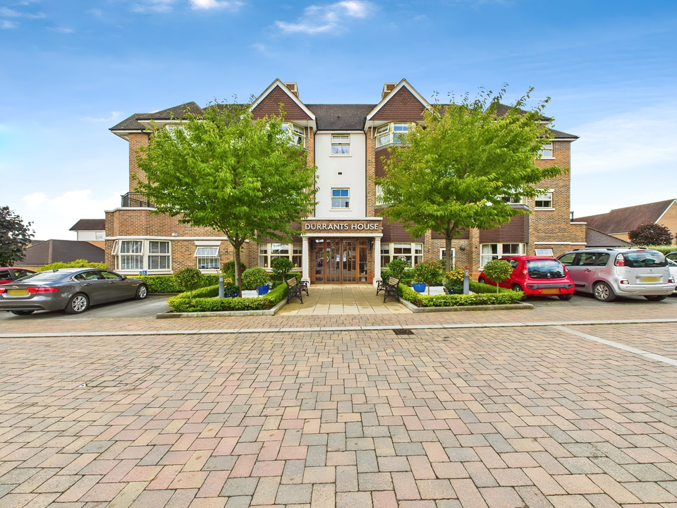 2 bed apartment for sale in Durrants Drive, Faygate  - Property Image 11