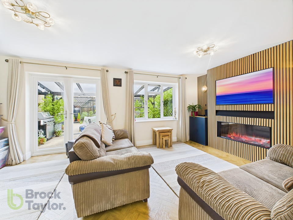 4 bed detached house for sale in Charters Gate Way, Wivelsfield Green  - Property Image 4