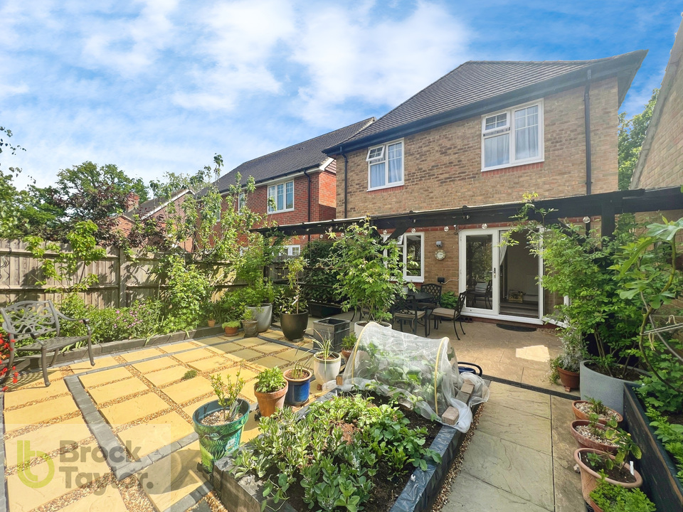 4 bed detached house for sale in Charters Gate Way, Wivelsfield Green  - Property Image 24