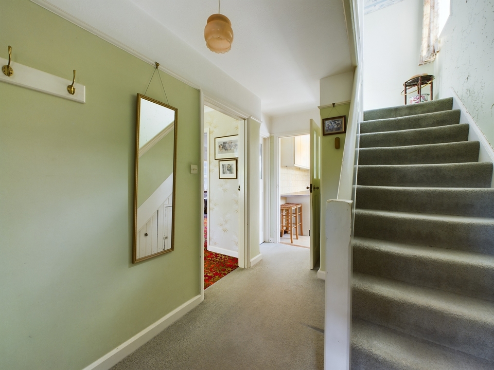 3 bed semi-detached house for sale in Sedgwick Lane, Horsham  - Property Image 16