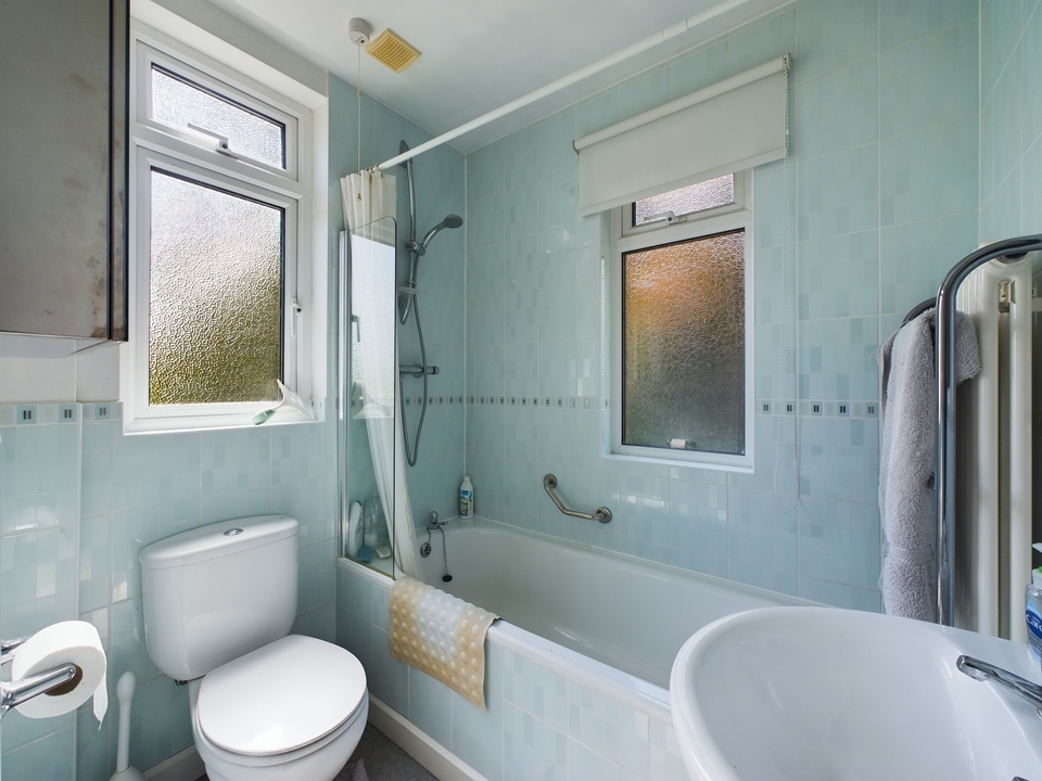 3 bed semi-detached house for sale in Sedgwick Lane, Horsham  - Property Image 17