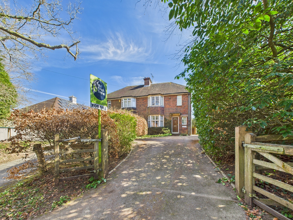 3 bed semi-detached house for sale in Sedgwick Lane, Horsham  - Property Image 2