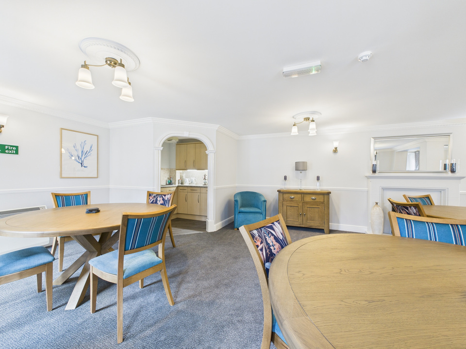 1 bed apartment for sale in Manton Court, Kings Road, Horsham  - Property Image 17
