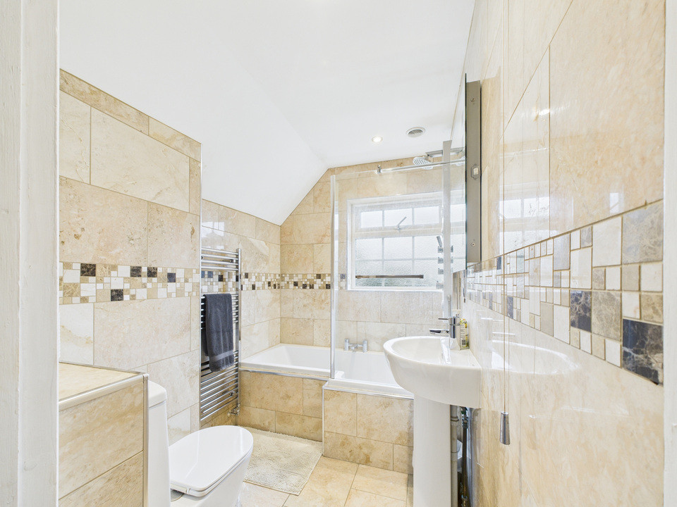 5 bed detached house for sale in Loxwood Road, Rudgwick  - Property Image 10