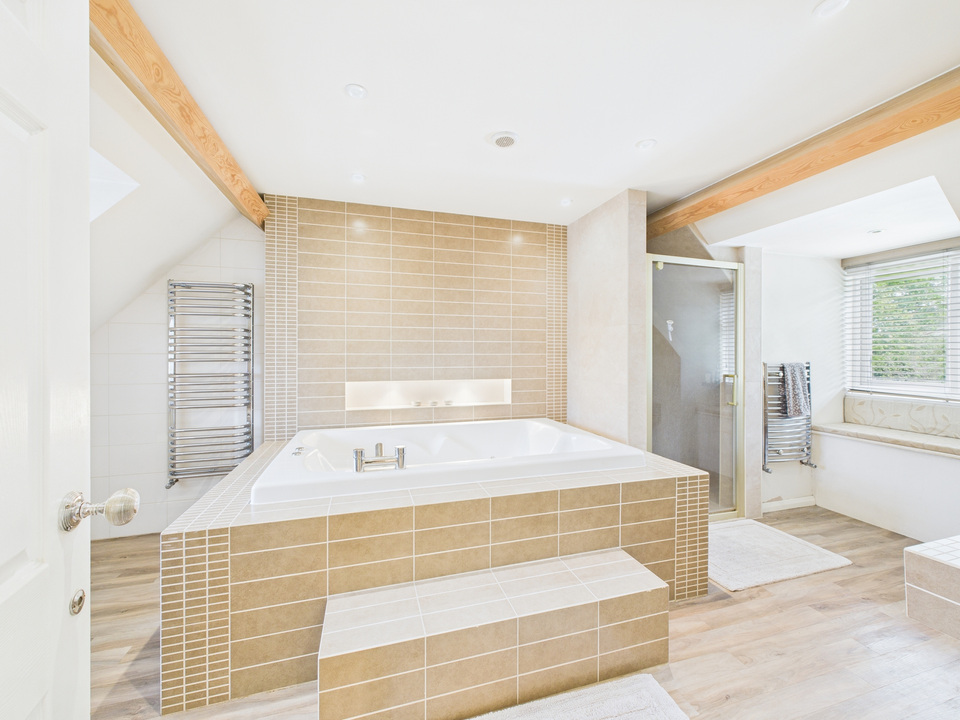 5 bed detached house for sale in Loxwood Road, Rudgwick  - Property Image 17