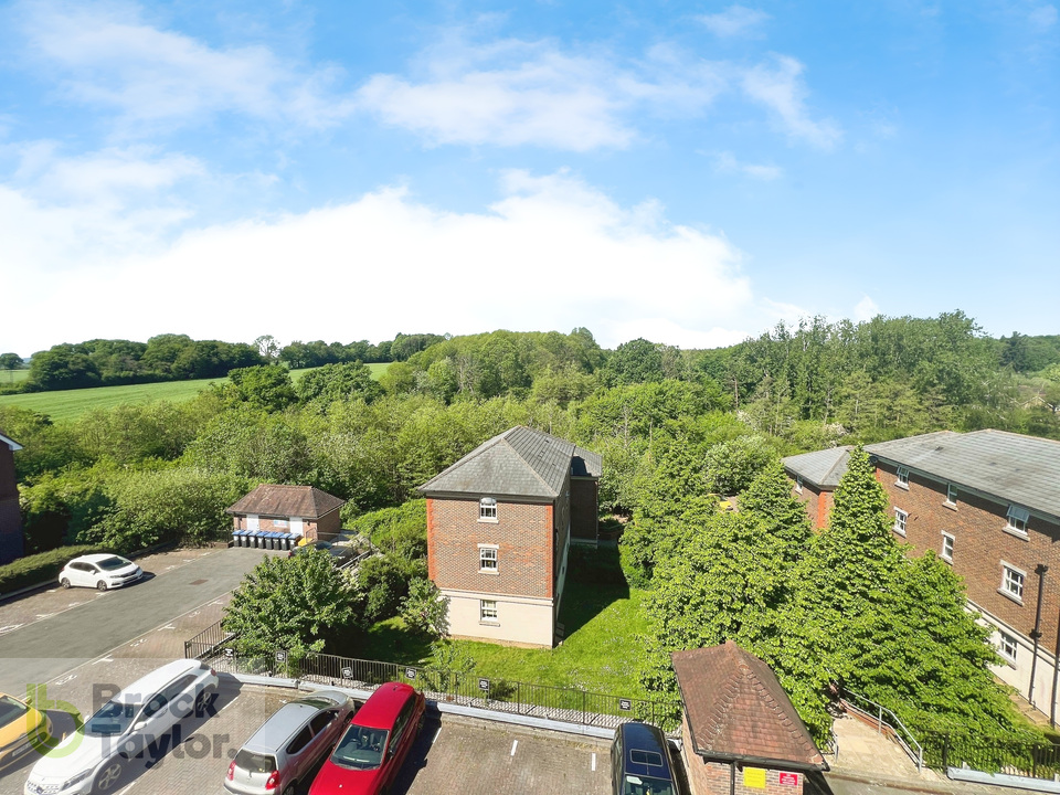 2 bed apartment for sale in Highbank, Bolnore Village - Property Image 6