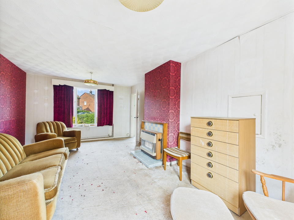 3 bed semi-detached house for sale in Longfield Road, Horsham  - Property Image 12