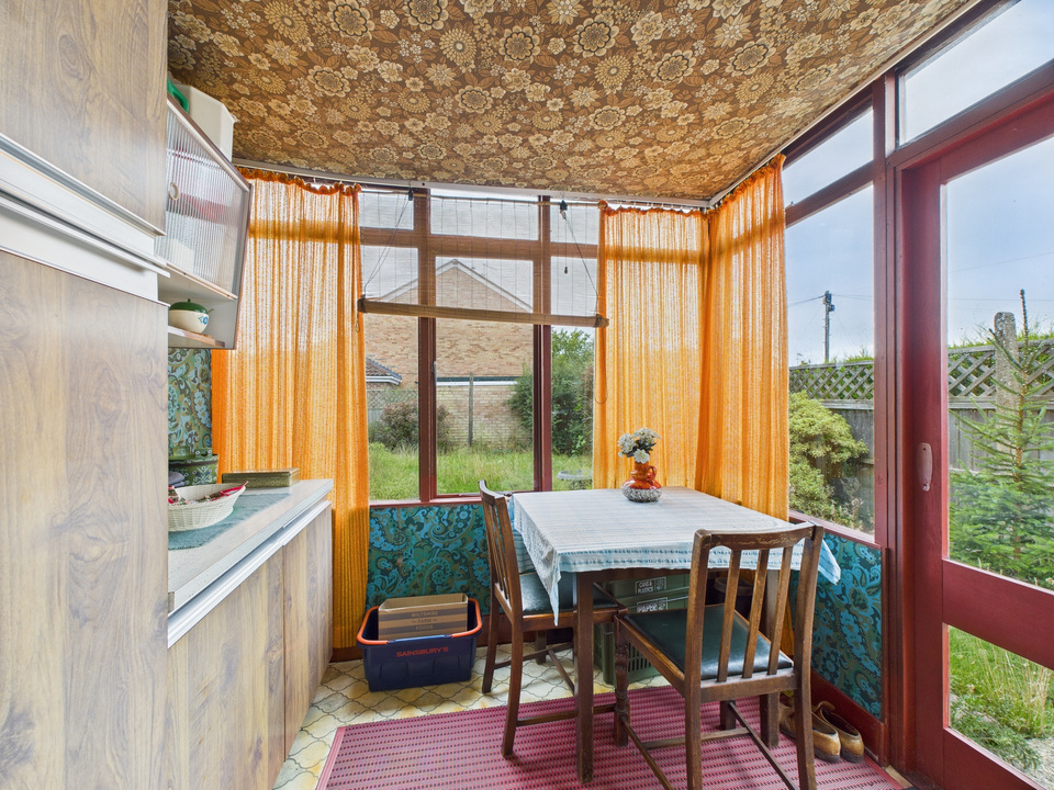 3 bed semi-detached house for sale in Greenfields Road, Horsham  - Property Image 12