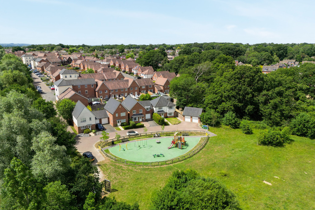 4 bed detached house for sale in Roman Lane, Southwater  - Property Image 28